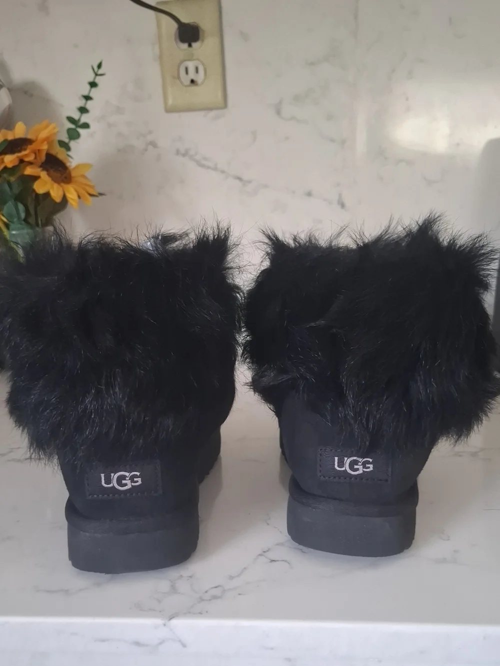 UGG soft black